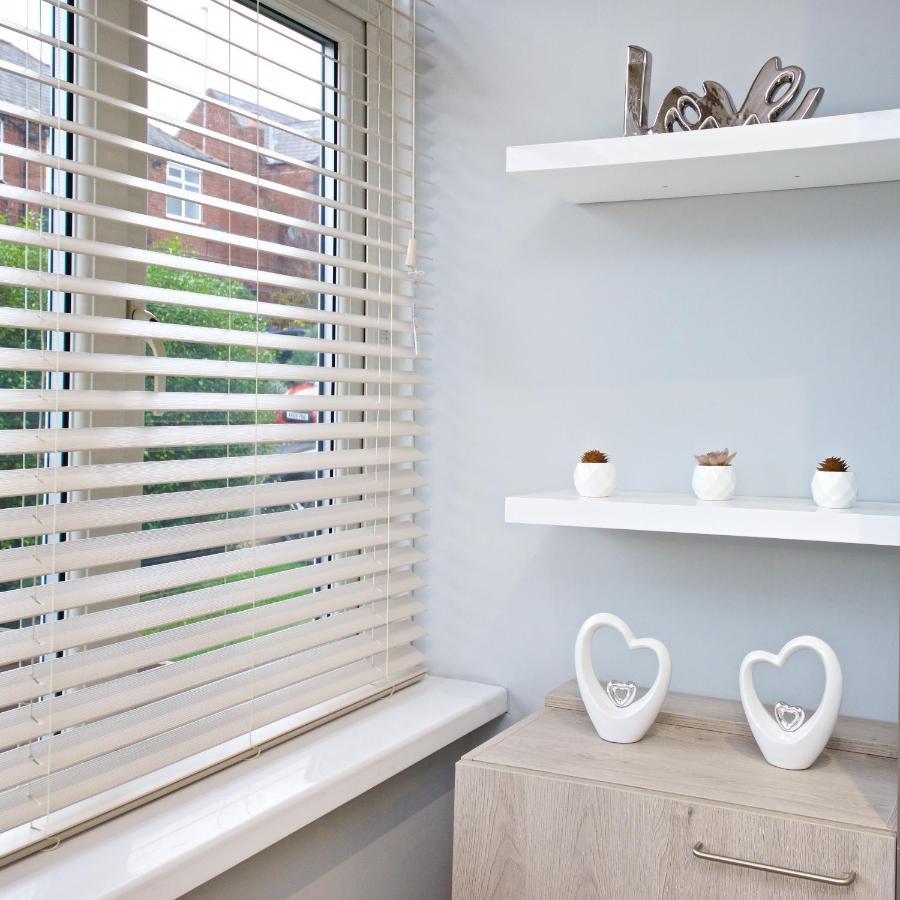 Beautiful Cozy Home With Free Parking Mánchester Exterior foto